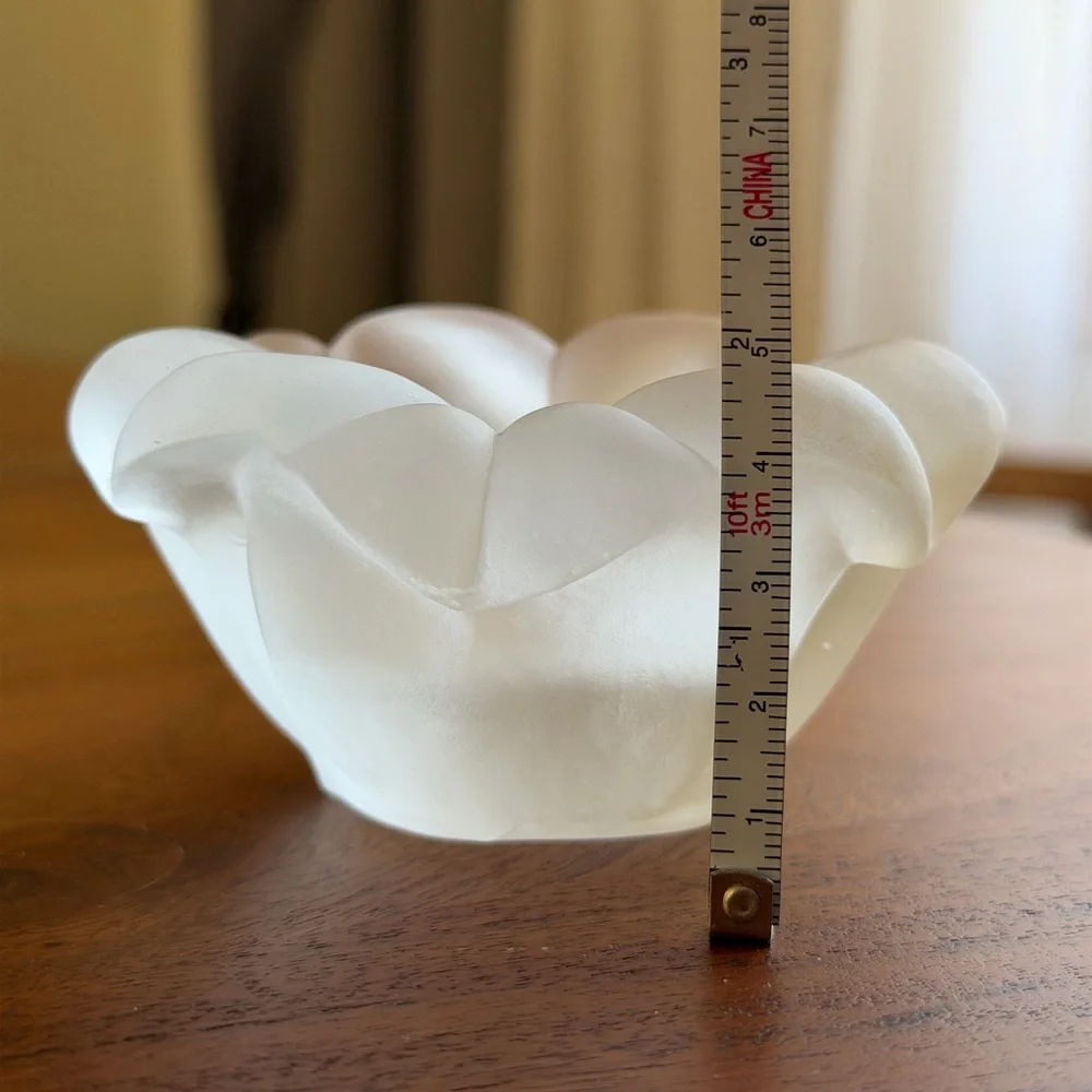 Illusions Frosted Glass Flower Candle Holder – Made in Italy 🇮🇹